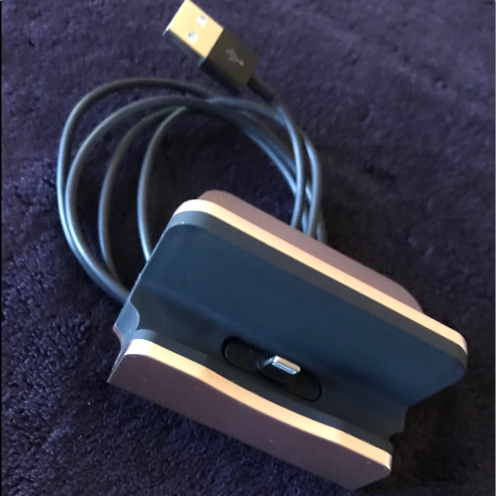 🤖iPhone doc charger